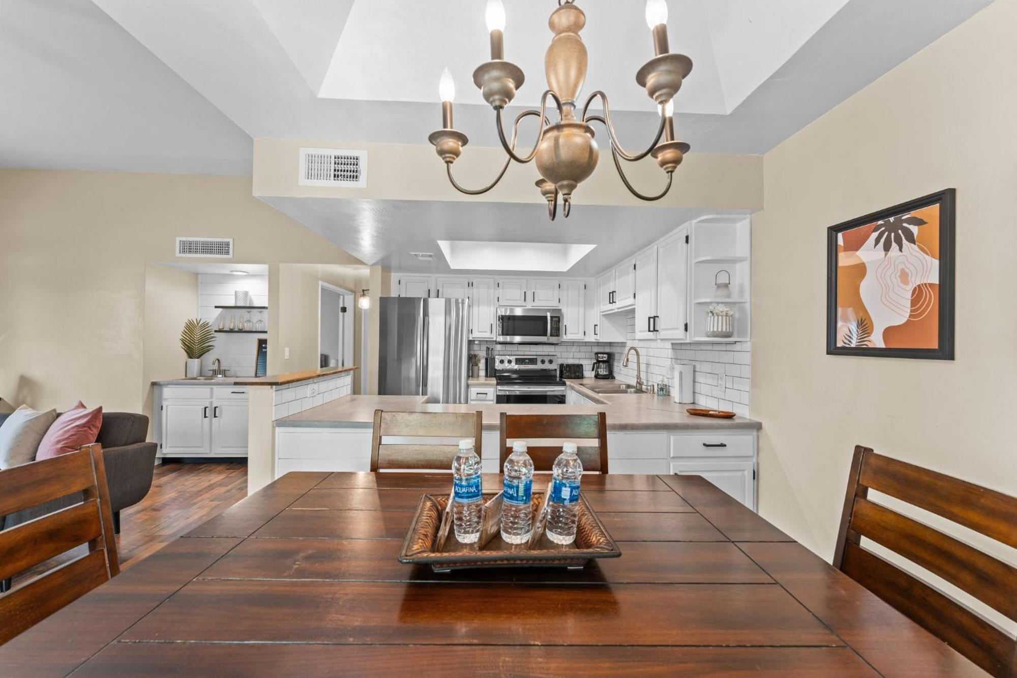 Snug 2br W Pool, Patio, Wd Near Old Town Holiday home