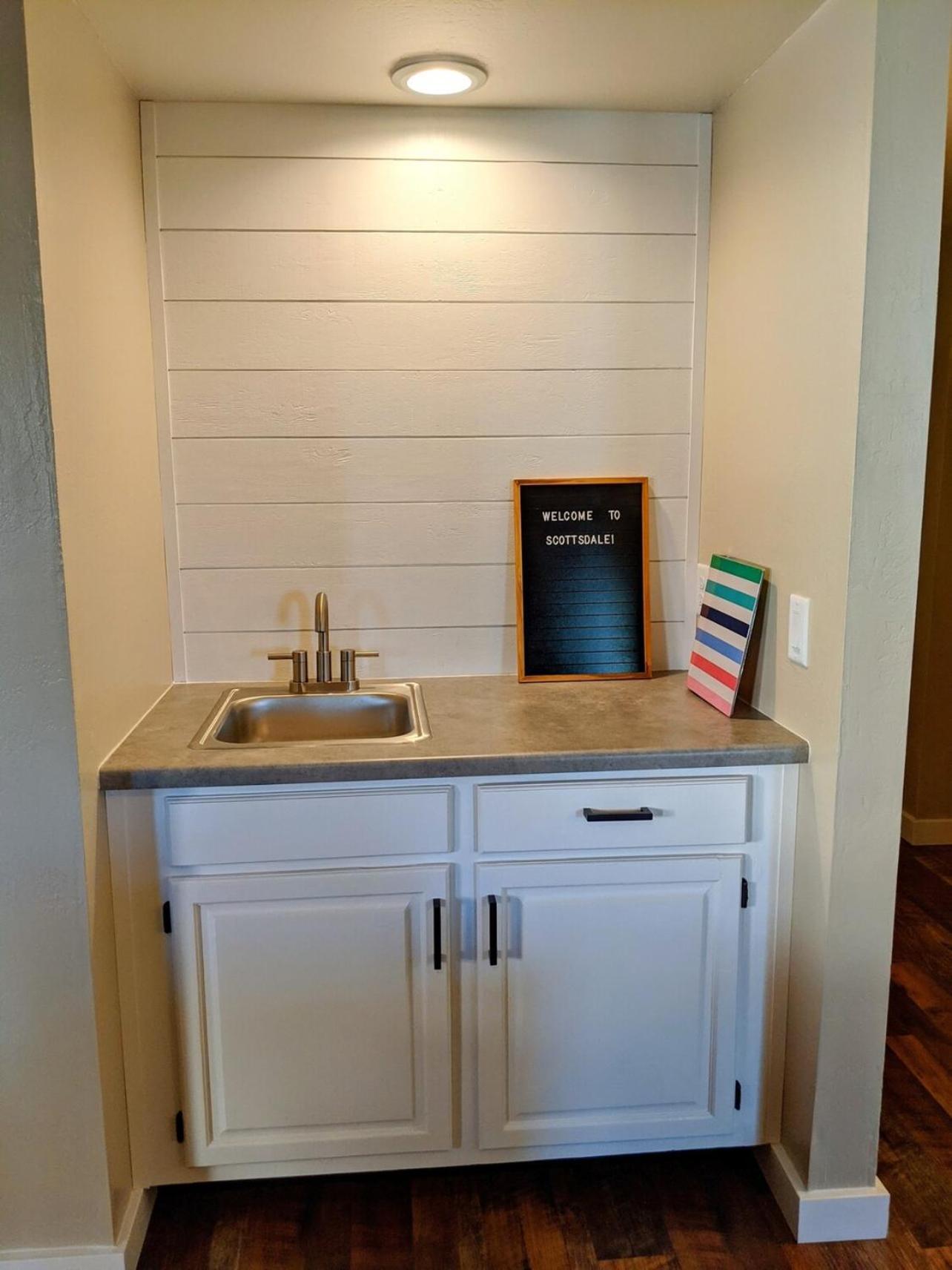 Snug 2br W Pool, Patio, Wd Near Old Town * Scottsdale